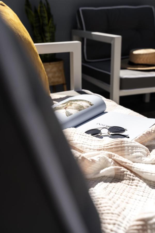 Wyz Attiki Aparthotel Athene Buitenkant foto